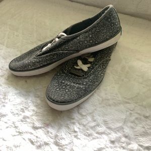 Black and grey keds